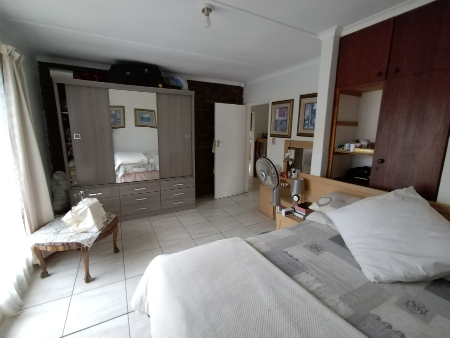 4 Bedroom Property for Sale in C Place Eastern Cape